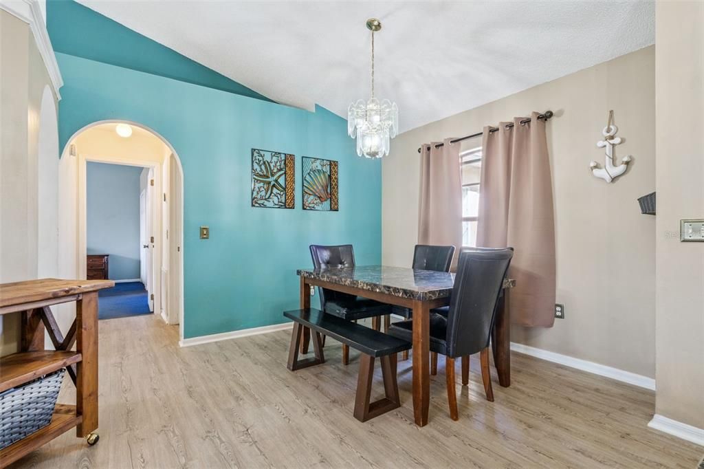 Active With Contract: $330,000 (4 beds, 2 baths, 1738 Square Feet)