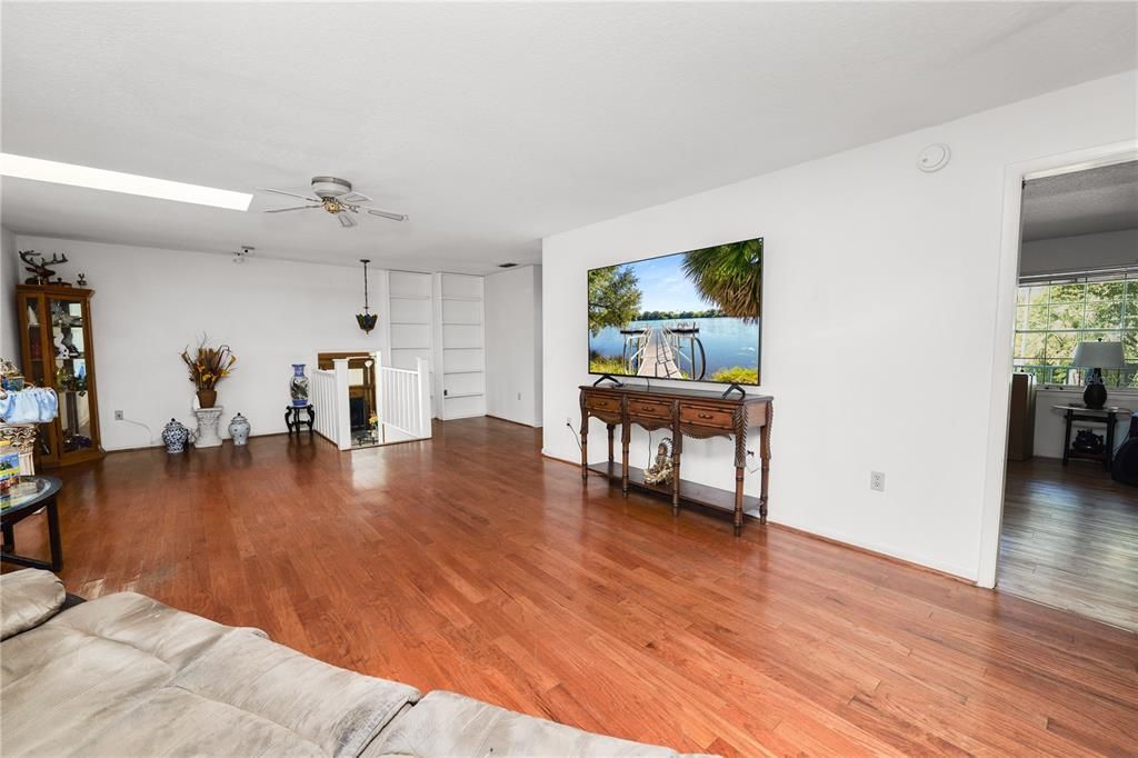 待售: $499,000 (3 贝兹, 2 浴室, 3153 平方英尺)