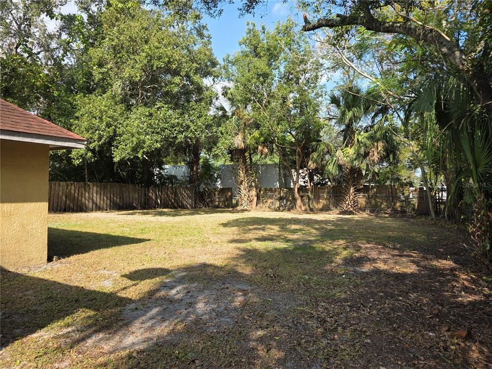 For Rent: $1,800 (3 beds, 2 baths, 1168 Square Feet)