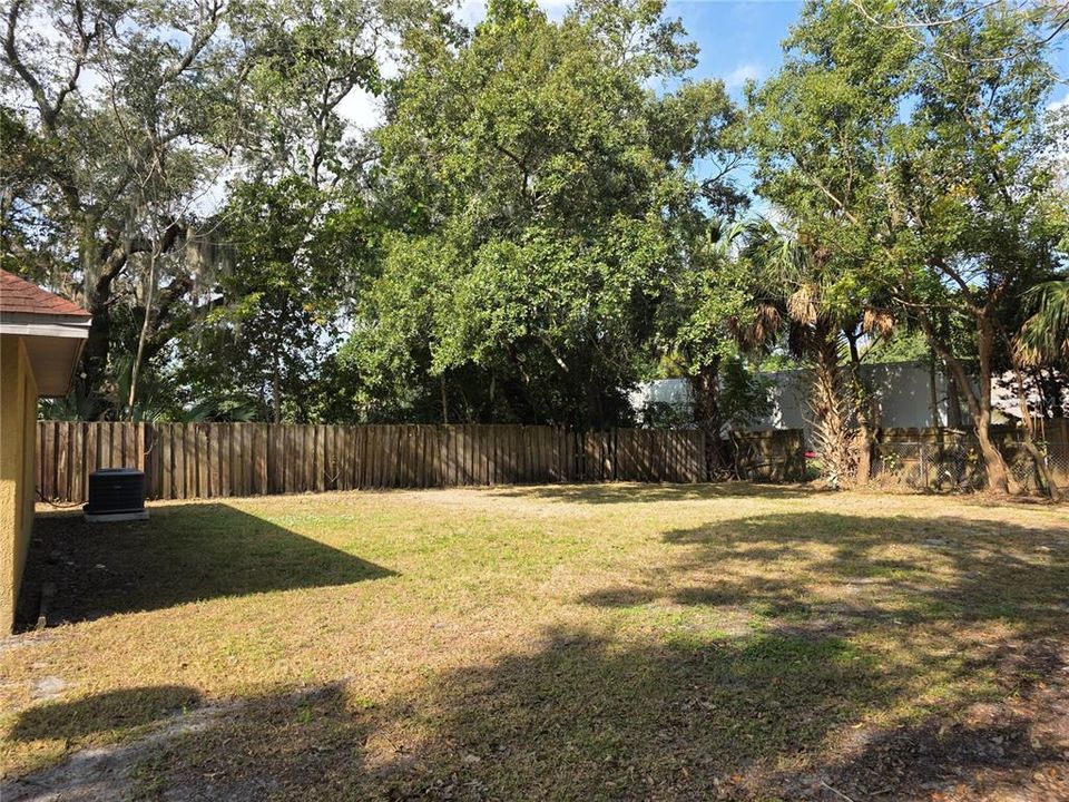 For Rent: $1,800 (3 beds, 2 baths, 1168 Square Feet)