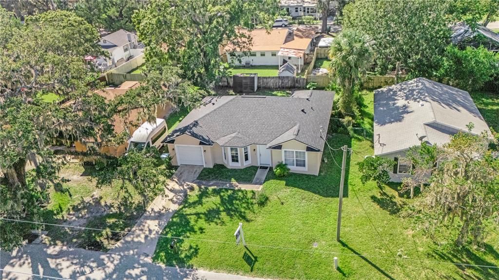 На продажу: $269,900 (4 спален, 2 ванн, 1414 Квадратных фут)