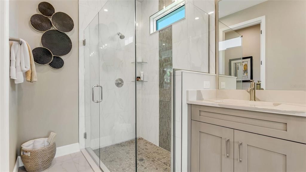 En Venta: $363,990 (2 camas, 2 baños, 1434 Pies cuadrados)