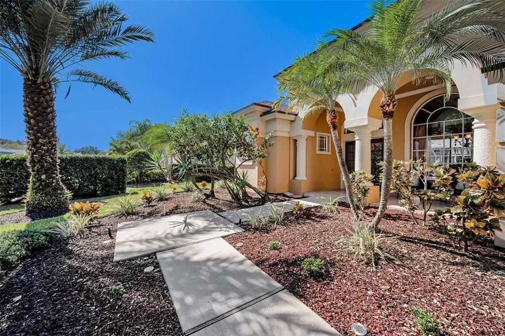 Active With Contract: $809,900 (4 beds, 3 baths, 2698 Square Feet)