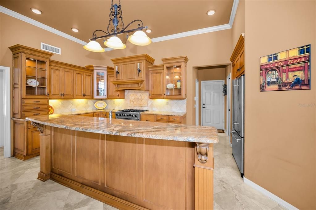 Active With Contract: $809,900 (4 beds, 3 baths, 2698 Square Feet)