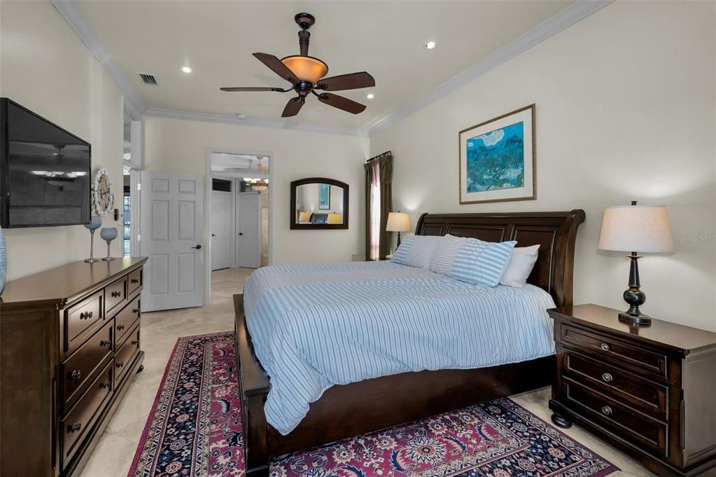 Active With Contract: $809,900 (4 beds, 3 baths, 2698 Square Feet)