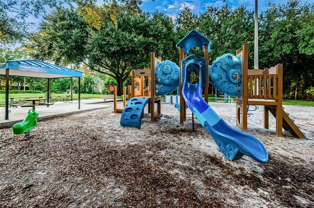 Active With Contract: $809,900 (4 beds, 3 baths, 2698 Square Feet)