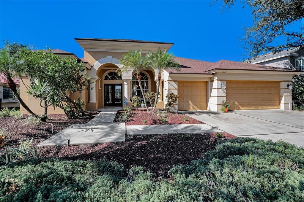 Active With Contract: $809,900 (4 beds, 3 baths, 2698 Square Feet)