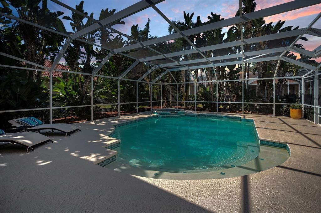 Active With Contract: $809,900 (4 beds, 3 baths, 2698 Square Feet)