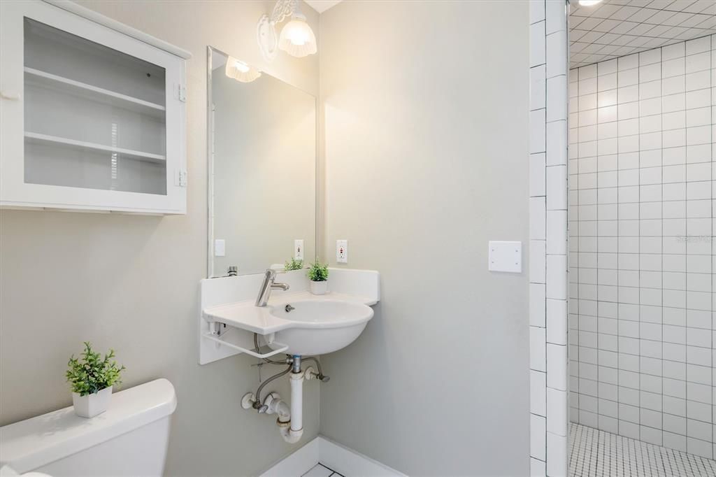 For Sale: $1,150,000 (4 beds, 3 baths, 2331 Square Feet)