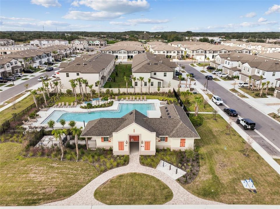 For Sale: $365,000 (3 beds, 2 baths, 2319 Square Feet)