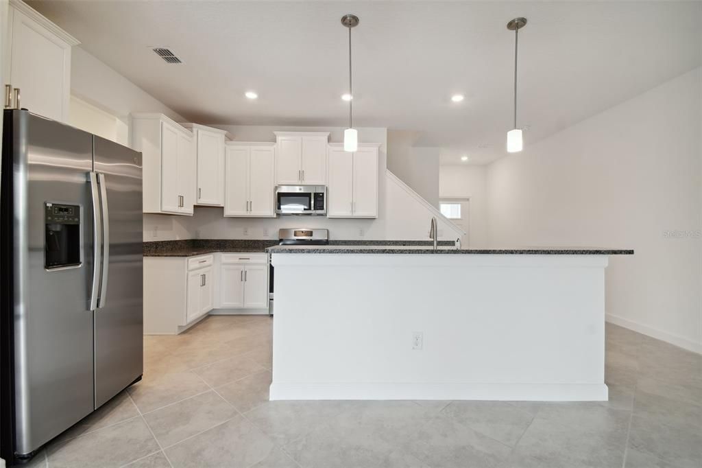 For Sale: $365,000 (3 beds, 2 baths, 2319 Square Feet)