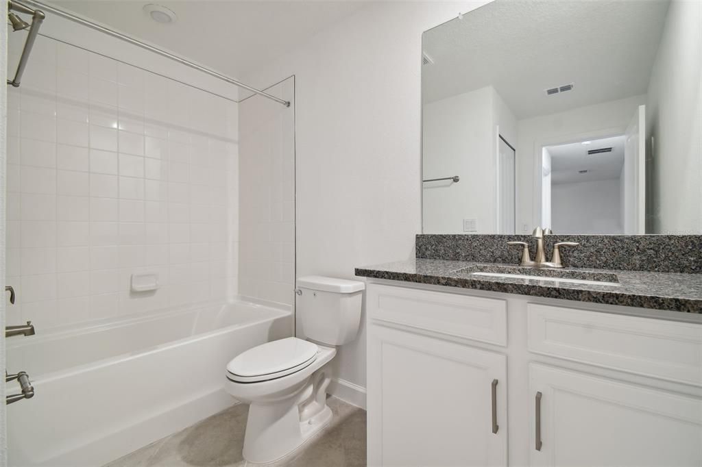 For Sale: $365,000 (3 beds, 2 baths, 2319 Square Feet)