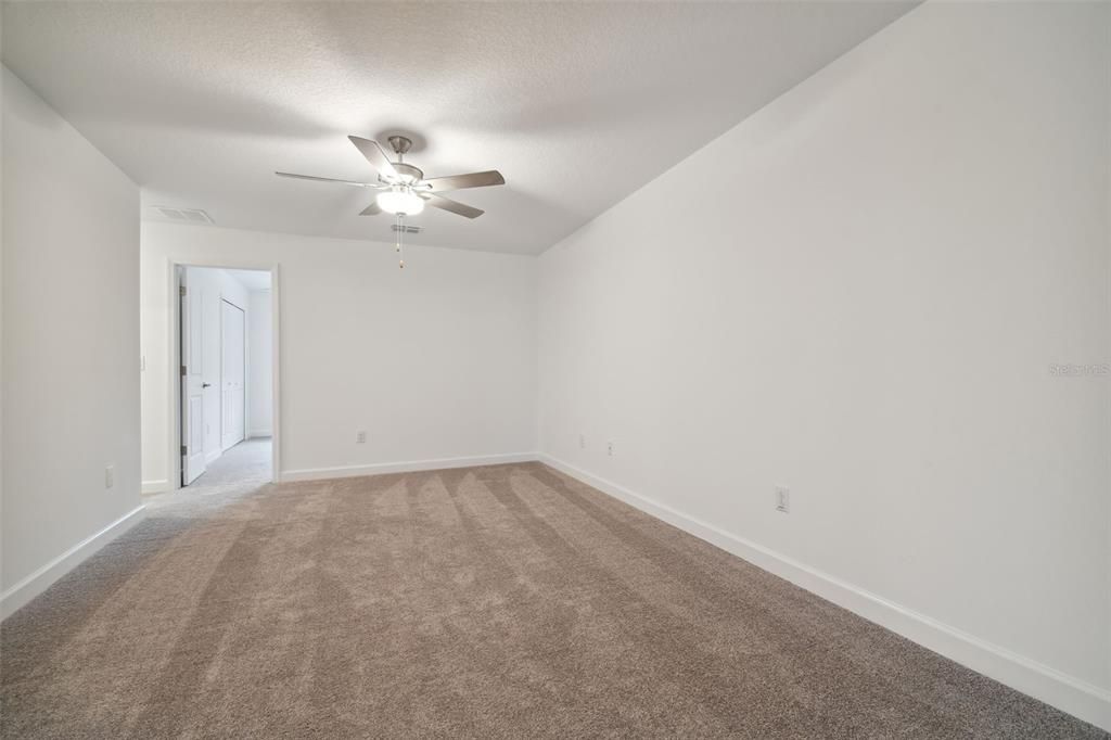 For Sale: $365,000 (3 beds, 2 baths, 2319 Square Feet)