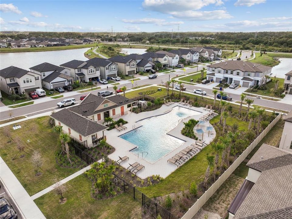 For Sale: $365,000 (3 beds, 2 baths, 2319 Square Feet)