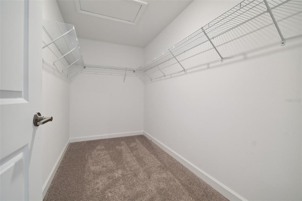 For Sale: $365,000 (3 beds, 2 baths, 2319 Square Feet)