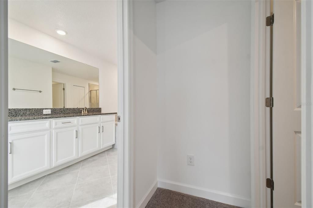 For Sale: $365,000 (3 beds, 2 baths, 2319 Square Feet)