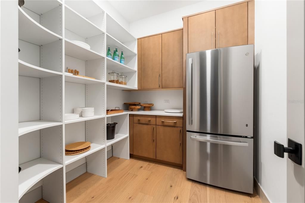 На продажу: $1,749,100 (4 спален, 5 ванн, 3824 Квадратных фут)