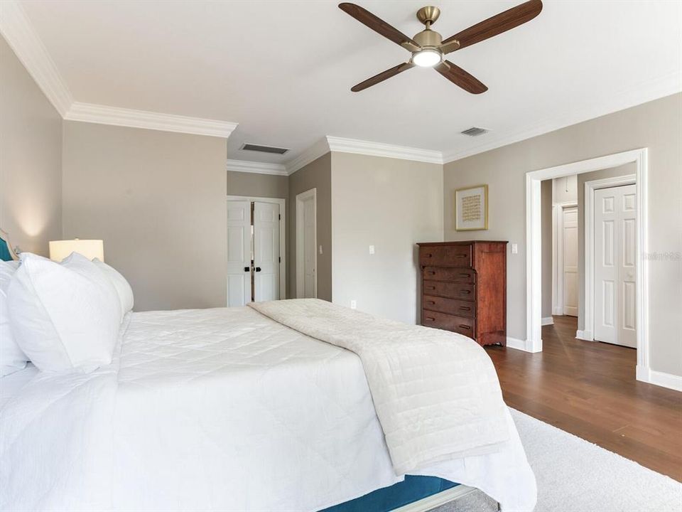 En Venta: $2,149,998 (4 camas, 4 baños, 4689 Pies cuadrados)