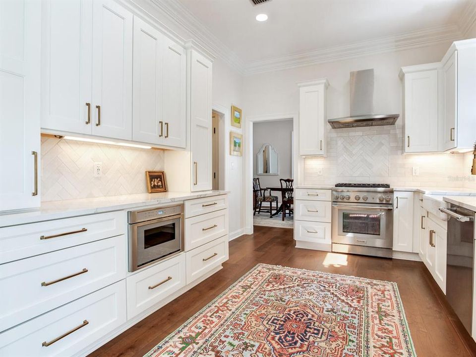 En Venta: $2,149,998 (4 camas, 4 baños, 4689 Pies cuadrados)