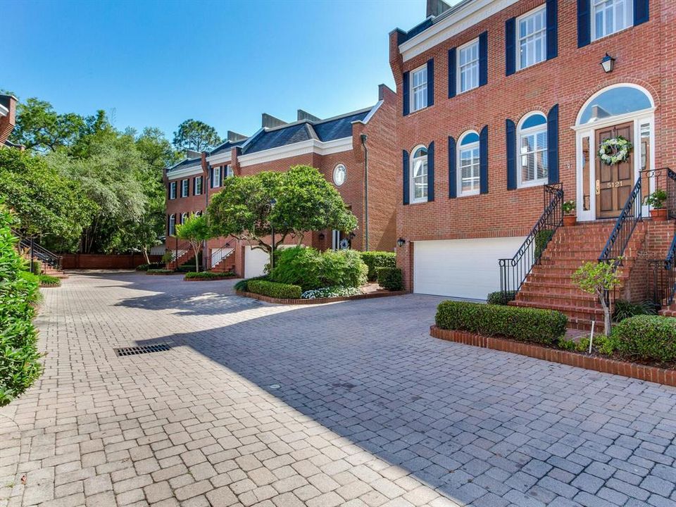 En Venta: $2,149,998 (4 camas, 4 baños, 4689 Pies cuadrados)