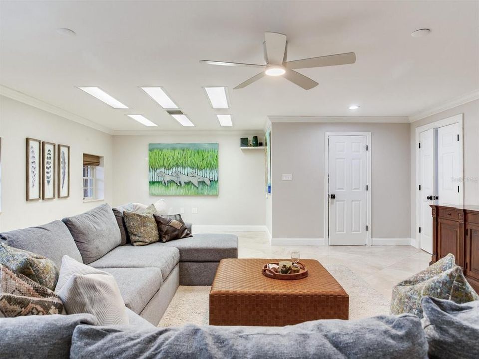 En Venta: $2,149,998 (4 camas, 4 baños, 4689 Pies cuadrados)