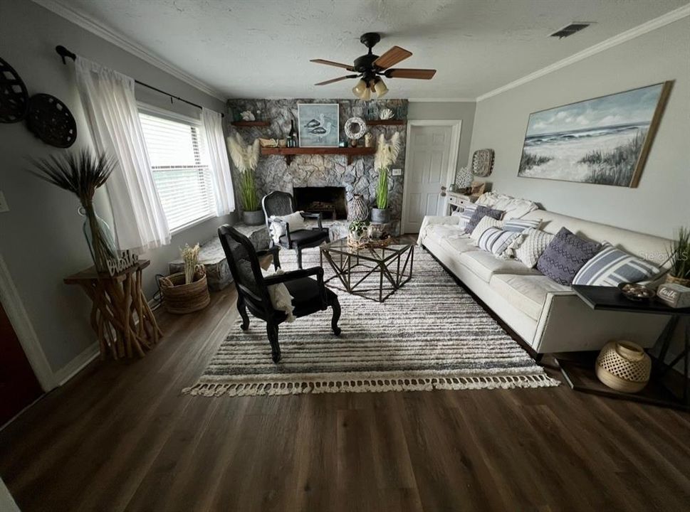 For Sale: $550,000 (0 beds, 0 baths, 2106 Square Feet)