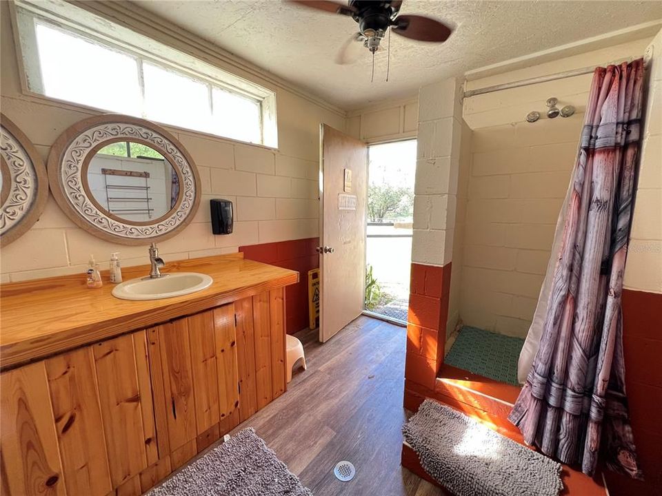 For Sale: $1,299,000 (0 beds, 0 baths, 4242 Square Feet)