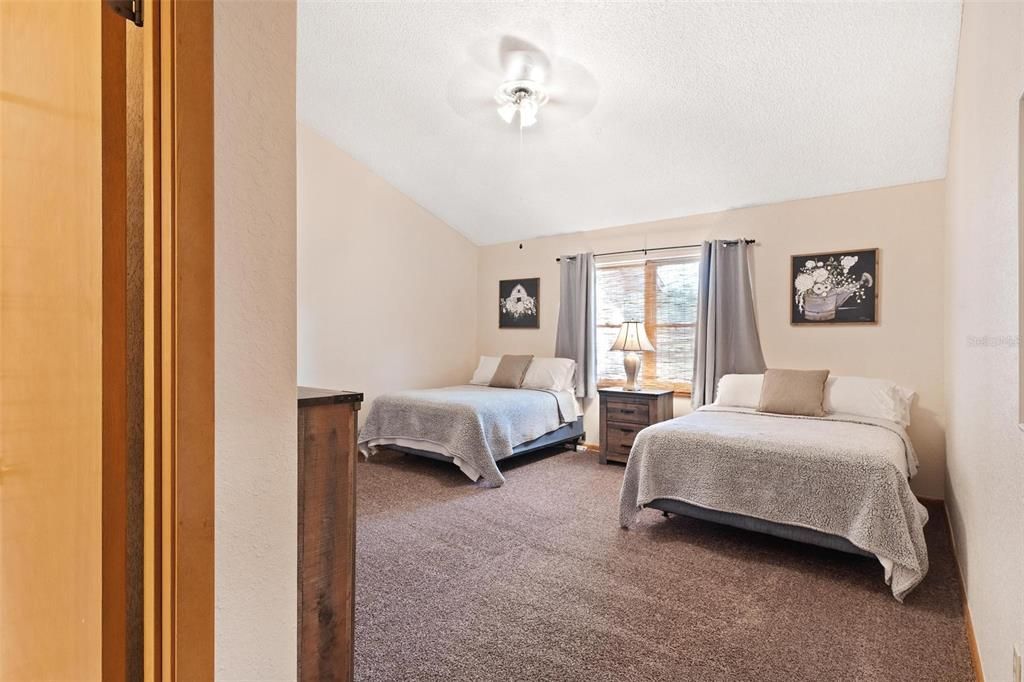 For Sale: $1,299,000 (0 beds, 0 baths, 4242 Square Feet)