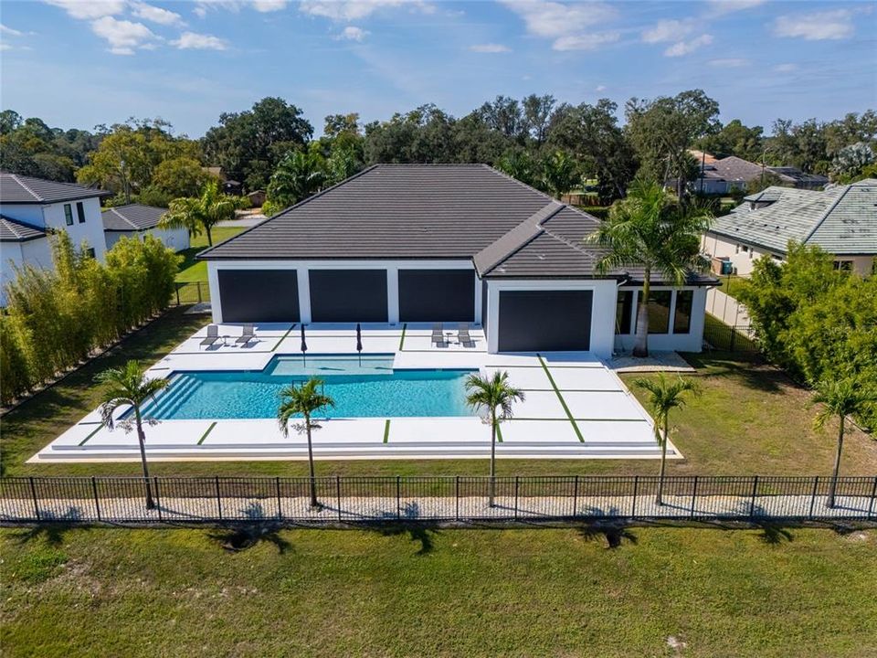 For Sale: $2,990,000 (5 beds, 3 baths, 4786 Square Feet)