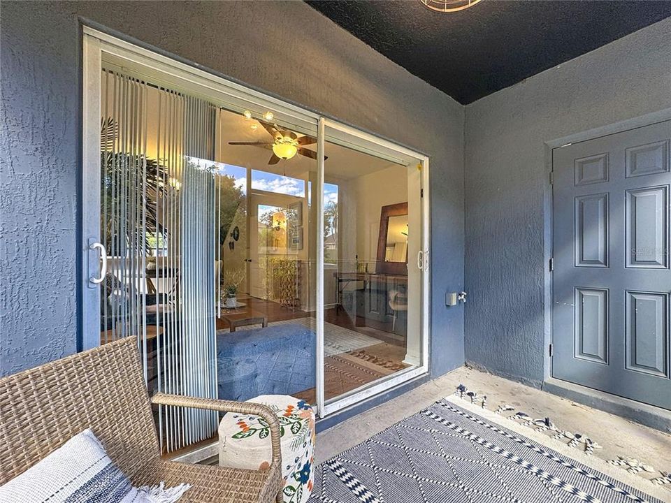 待售: $264,900 (2 贝兹, 2 浴室, 1071 平方英尺)