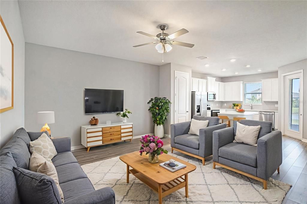 На продажу: $285,000 (2 спален, 2 ванн, 1615 Квадратных фут)