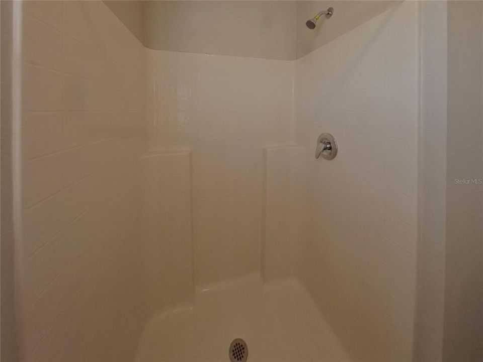 合同活跃: $2,249 (4 贝兹, 2 浴室, 2236 平方英尺)