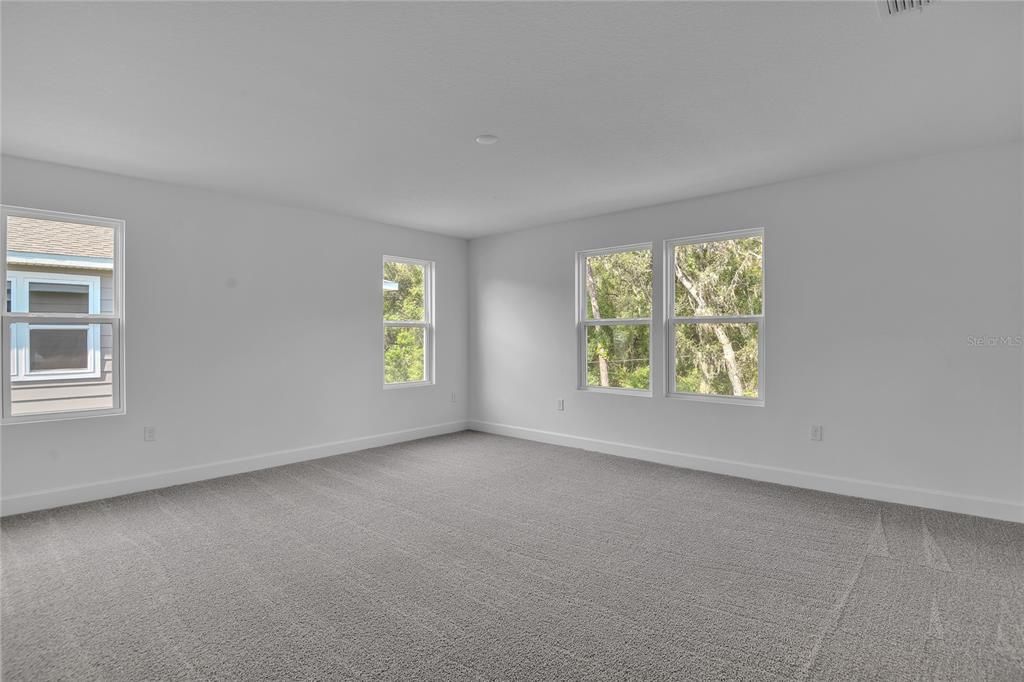 Active With Contract: $515,973 (4 beds, 3 baths, 2670 Square Feet)