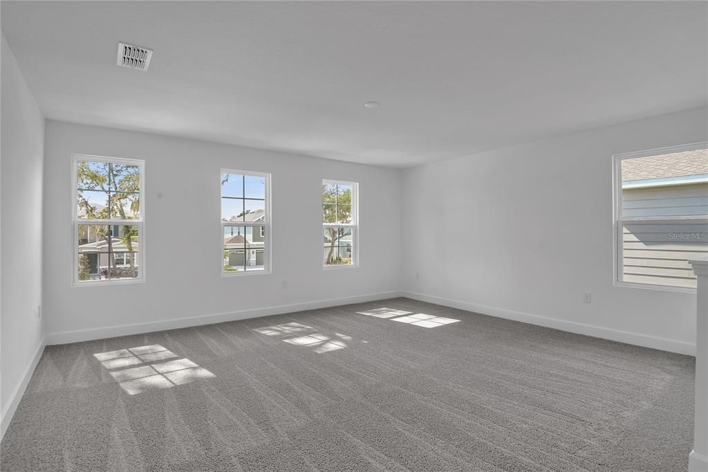 Active With Contract: $515,973 (4 beds, 3 baths, 2670 Square Feet)