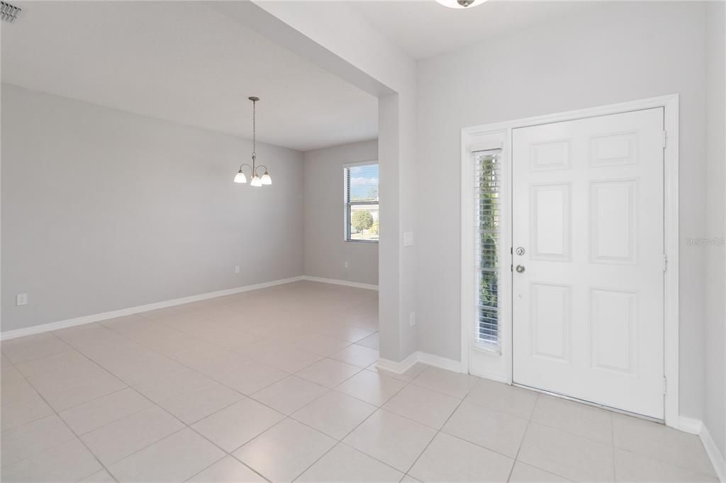 В аренду: $2,300 (4 спален, 2 ванн, 2092 Квадратных фут)