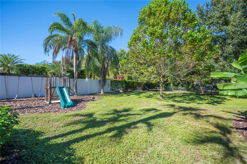 На продажу: $1,200,000 (4 спален, 4 ванн, 4660 Квадратных фут)