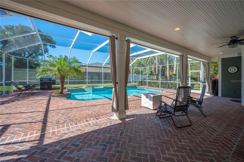 На продажу: $1,200,000 (4 спален, 4 ванн, 4660 Квадратных фут)