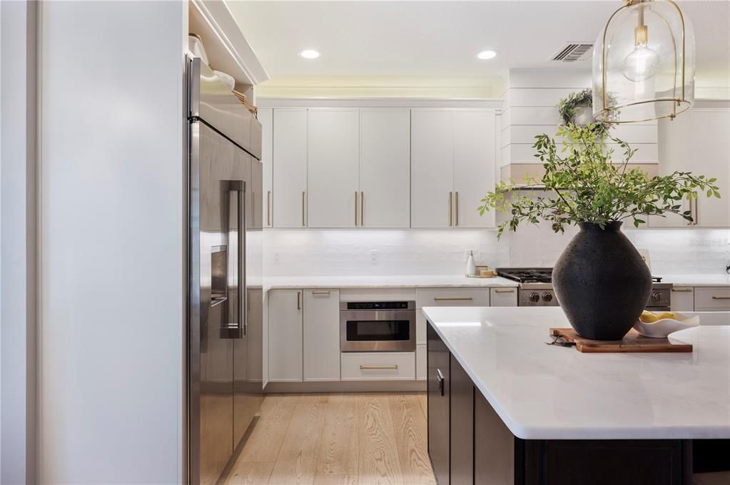 На продажу: $1,200,000 (4 спален, 4 ванн, 4660 Квадратных фут)