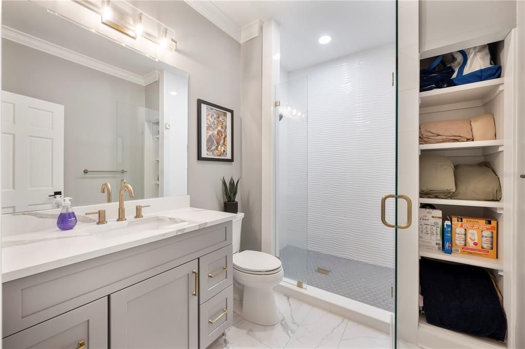 На продажу: $1,200,000 (4 спален, 4 ванн, 4660 Квадратных фут)