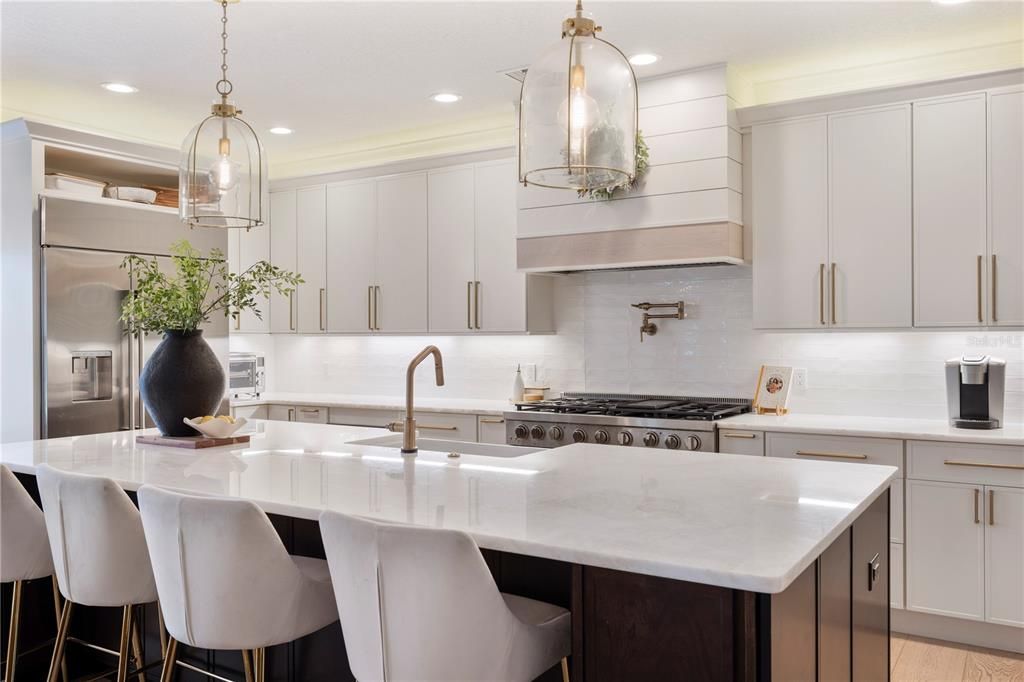 На продажу: $1,200,000 (4 спален, 4 ванн, 4660 Квадратных фут)