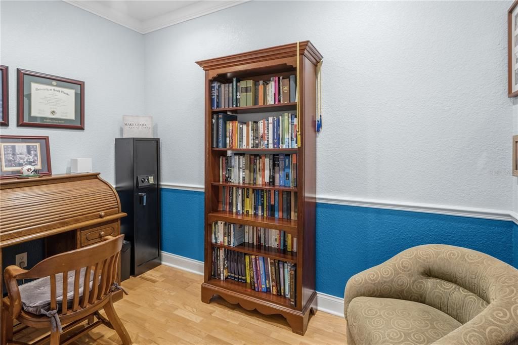 合同活跃: $499,000 (3 贝兹, 3 浴室, 2100 平方英尺)