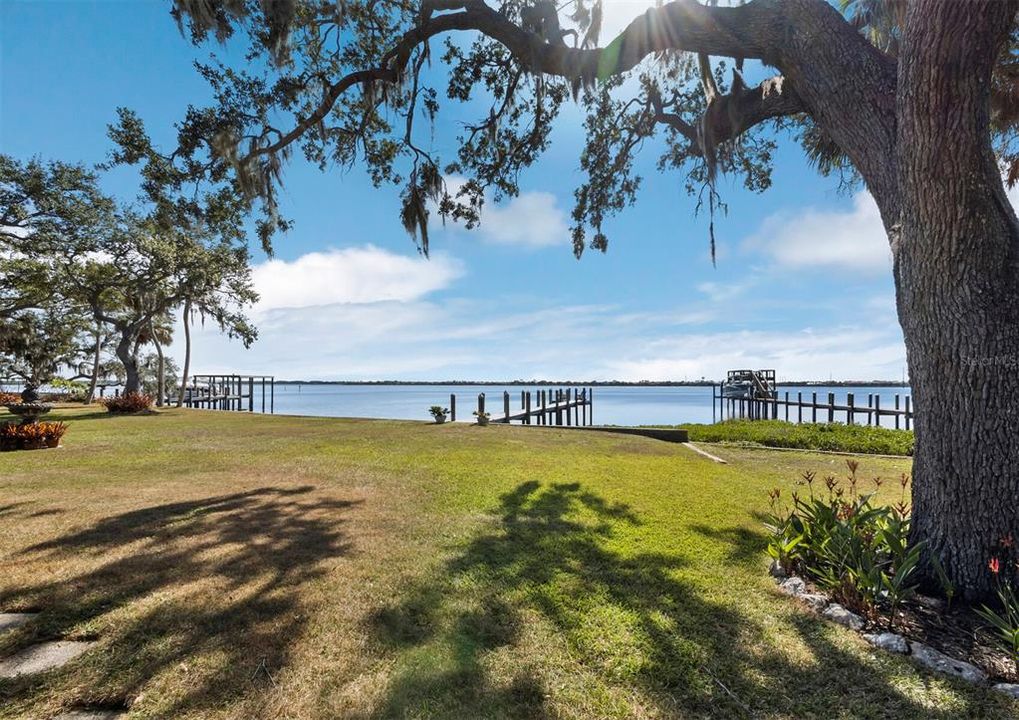 En Venta: $1,200,000 (3 camas, 2 baños, 2409 Pies cuadrados)