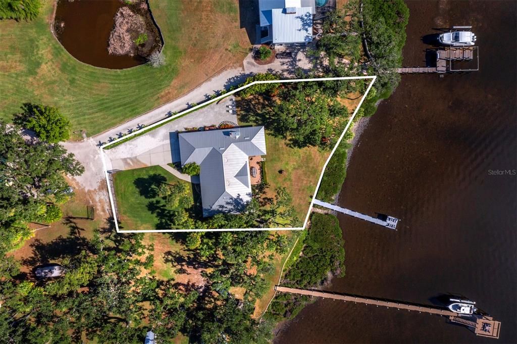 En Venta: $1,200,000 (3 camas, 2 baños, 2409 Pies cuadrados)