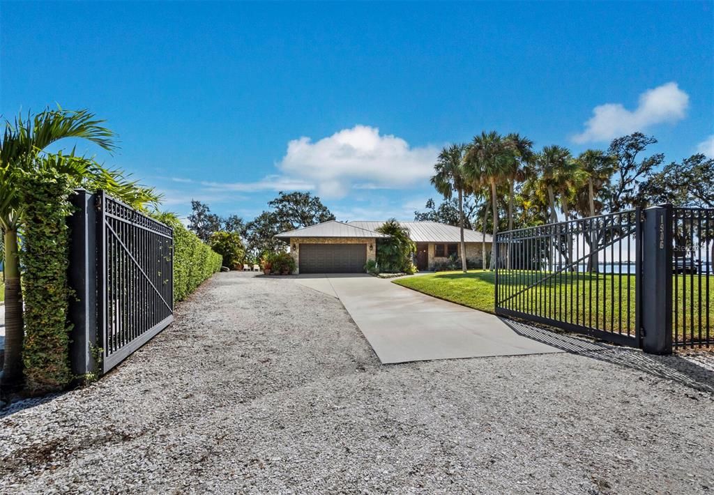 En Venta: $1,200,000 (3 camas, 2 baños, 2409 Pies cuadrados)