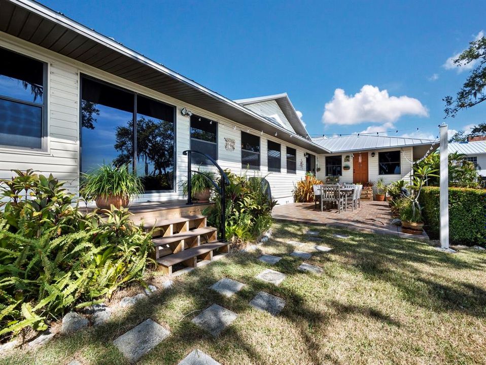 En Venta: $1,200,000 (3 camas, 2 baños, 2409 Pies cuadrados)