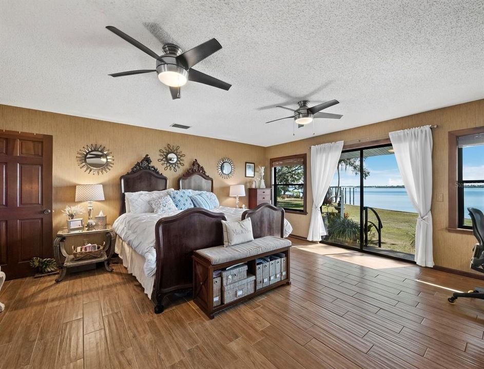 En Venta: $1,200,000 (3 camas, 2 baños, 2409 Pies cuadrados)