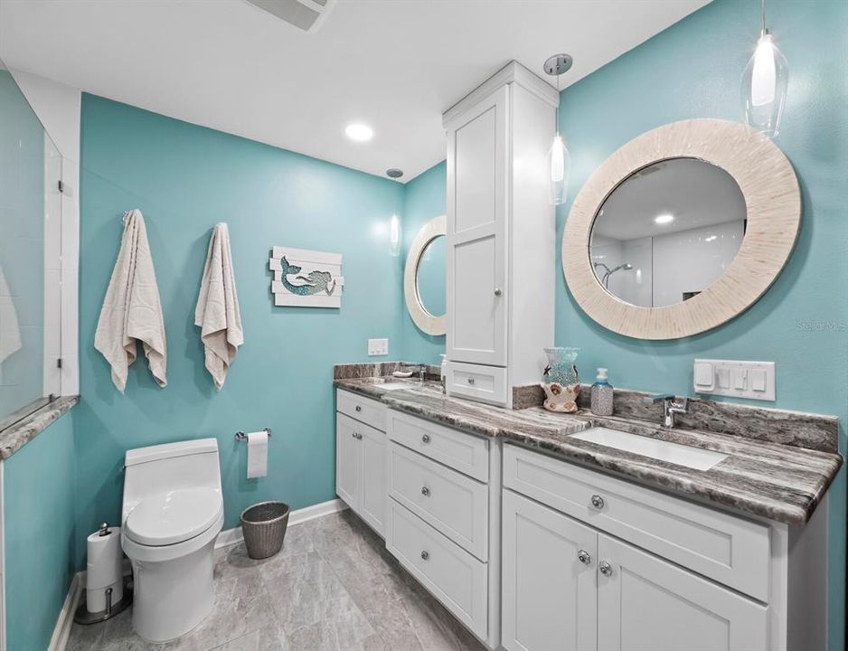 En Venta: $1,200,000 (3 camas, 2 baños, 2409 Pies cuadrados)