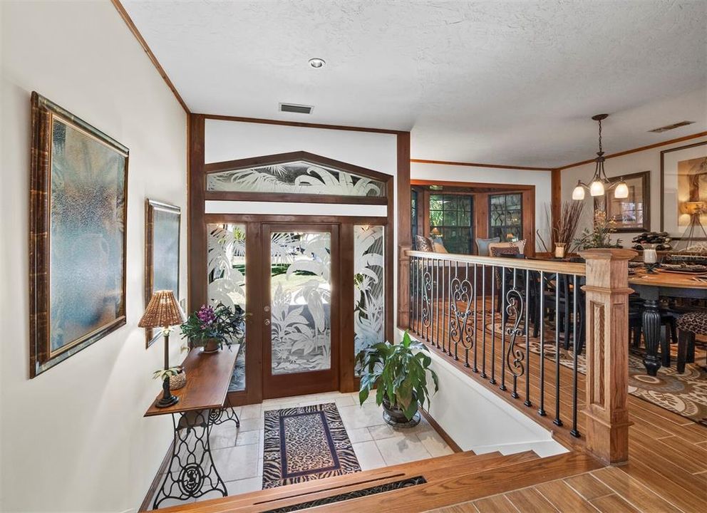 En Venta: $1,200,000 (3 camas, 2 baños, 2409 Pies cuadrados)