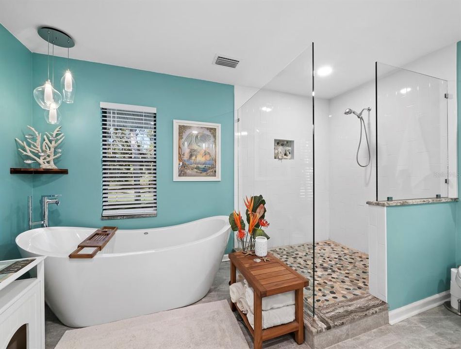 En Venta: $1,200,000 (3 camas, 2 baños, 2409 Pies cuadrados)