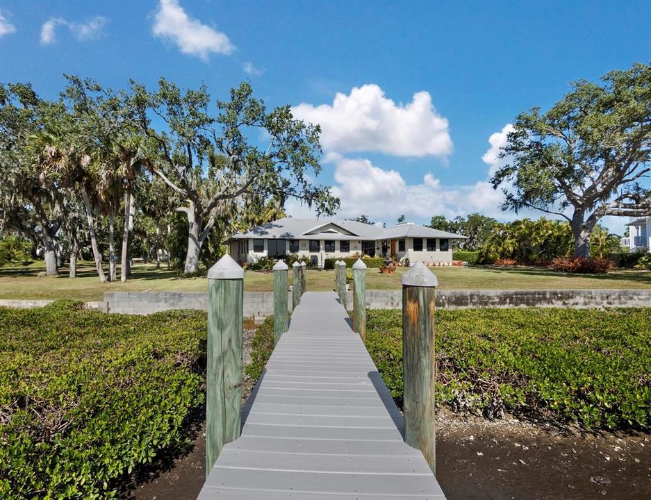 En Venta: $1,200,000 (3 camas, 2 baños, 2409 Pies cuadrados)